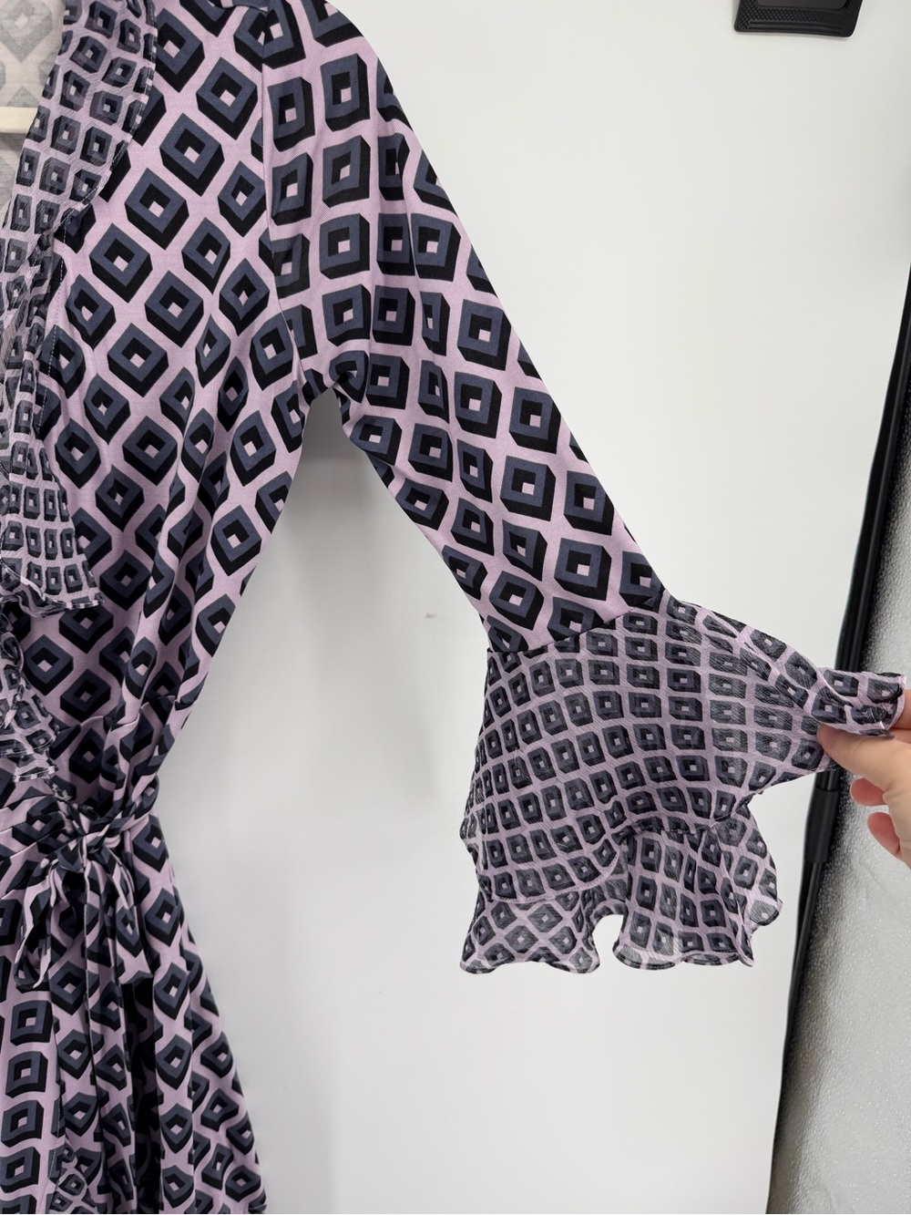 Diane Von Furstenberg Whimsigoth Retro Office Siren Lavender/Navy Midi Dress Sz8 - Picture 4 of 14
